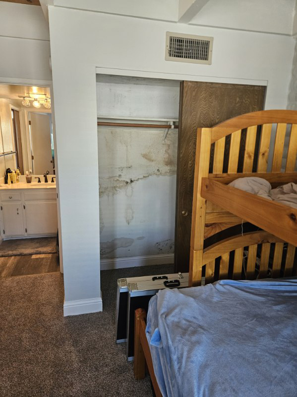 Pool leak repair 030